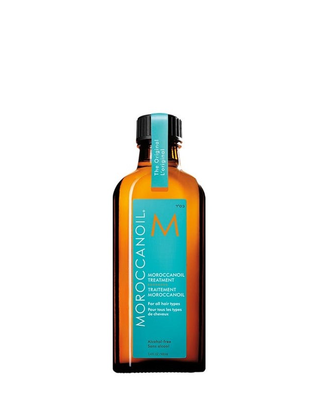 Moroccanoil Treatment Original/moroccanoil.com Produk ini dapat mendefinisi rambut keritingmu serta melindungi ketika hendak styling.