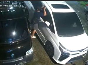 Saat Pencuri Tape Mobil Mewah Diringkus Polisi Saat Pencuri Tape Mobil Mewah Diringkus Polisi