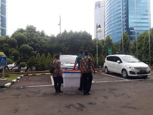KPK Amankan Dokumen Kontrak Penyediaan Sembako Terkait Korupsi Bansos