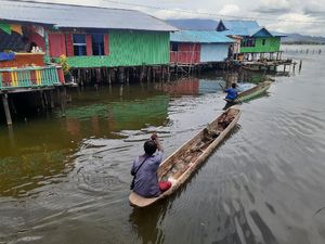 Sepekan Pascakontak Tembak, Warga Intan Jaya Beraktivitas Normal Sepekan Pascakontak Tembak, Warga Intan Jaya Beraktivitas Normal