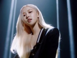 Debut Solo Rose BLACKPINK di Panggung Konser Online THE SHOW