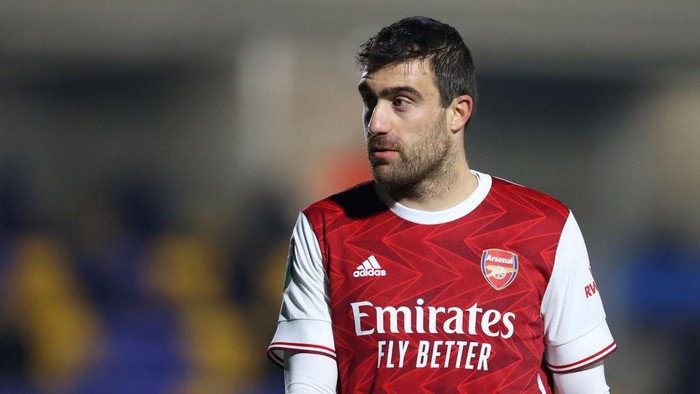WIMBLEDON, ENGLAND - DECEMBER 08: Sokratis Papastathopoulos of Arsenal FC looks on during the Papa Johns Trophy Second Round match between AFC Wimbledon and Arsenal U21 at Plough Lane on December 08, 2020 in Wimbledon, England. (Photo by James Chance/Getty Images)