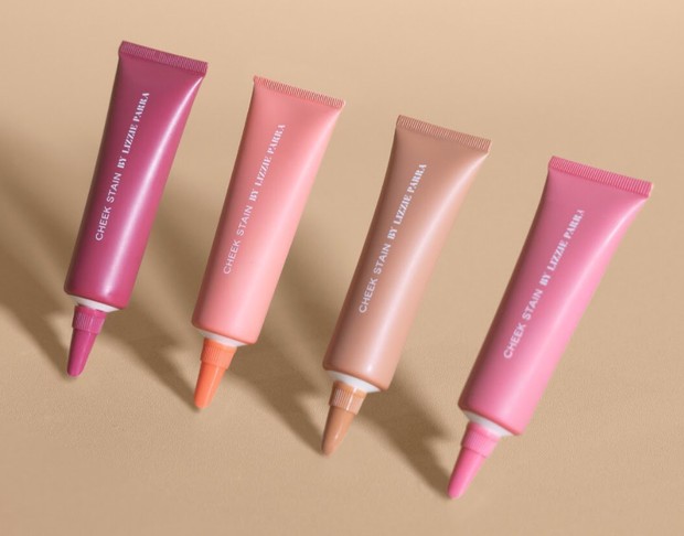 Kekuatan stain-nya mampu bertahan dan makeup kamu tidak akan mudah luntur.