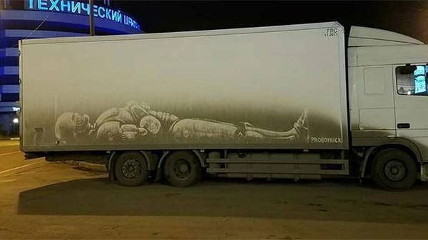 Kreatif! Karya Seni Iseng dari Truk Kotor