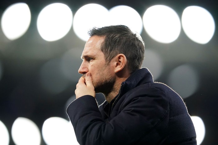 LIVERPOOL, ENGLAND - DECEMBER 12: Frank Lampard, Manager of Chelsea  prior to the Premier League match between Everton and Chelsea at Goodison Park on December 12, 2020 in Liverpool, England. A limited number of spectators (2000) are welcomed back to stadiums to watch elite football across England. This was following easing of restrictions on spectators in tiers one and two areas only. (Photo by Jon Super - Pool/Getty Images)
