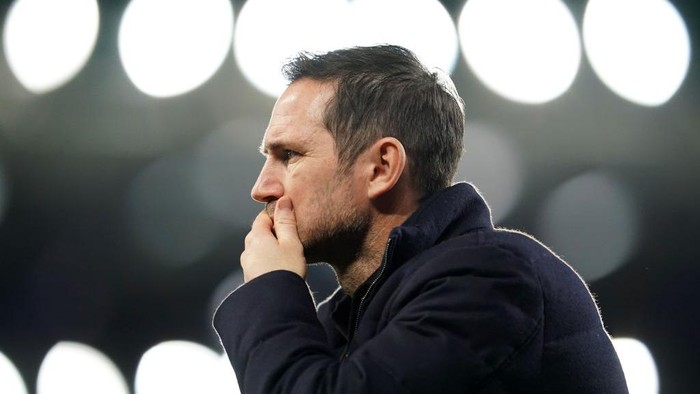 LIVERPOOL, ENGLAND - DECEMBER 12: Frank Lampard, Manager of Chelsea  prior to the Premier League match between Everton and Chelsea at Goodison Park on December 12, 2020 in Liverpool, England. A limited number of spectators (2000) are welcomed back to stadiums to watch elite football across England. This was following easing of restrictions on spectators in tiers one and two areas only. (Photo by Jon Super - Pool/Getty Images)