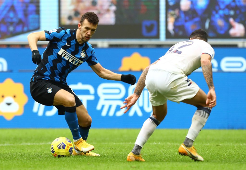 MILAN, ITALY - OCTOBER 31:  Ivan Perisic of FC Internazionale in action during the Serie A match between FC Internazionale and Parma Calcio at Stadio Giuseppe Meazza on October 31, 2020 in Milan, Italy.  (Photo by Marco Luzzani/Getty Images)