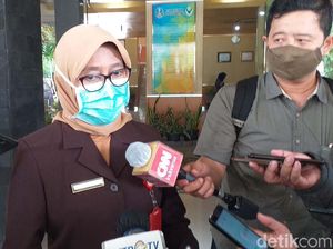 Kadinkes Jatim Positif COVID-19 Kadinkes Jatim Positif COVID-19