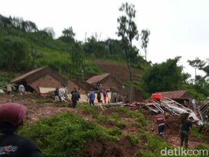 Bencana Alam Terjang Jabar: Longsor-Banjir Bandang, 40 Orang Tewas