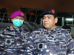 10 KRI-Penyelam TNI AL Dikerahkan Cari Sriwijaya Air Jatuh Dekat Pulau Laki