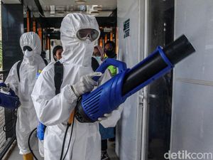 Marak Semprot Disinfektan untuk Cegah COVID, Pelaku Usaha Minta Aturan Ini