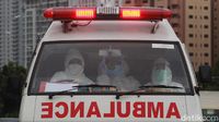 Potret Ambulans Berseliweran Bawa Pasien Corona ke Wisma Atlet