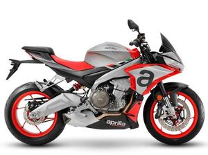 Potret Aprilia Tuono 660, Motor Dua Silinder Seharga Mobil Low MPV