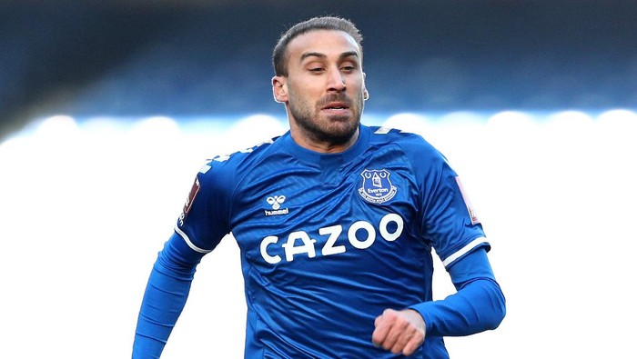 LIVERPOOL, ENGLAND - JANUARY 09: Cenk Tosun of Everton in action during the FA Cup Third Round match between Everton and Rotherham United at Goodison Park on January 09, 2021 in Liverpool, England. The match will be played without fans, behind closed doors as a Covid-19 precaution. (Photo by Jan Kruger/Getty Images)