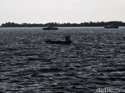 2 Penyelam Pramuka Bantu Basarnas Evakuasi Korban Sriwijaya Air