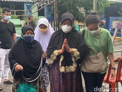 Isak Tangis Ibu Kru Sriwijaya Air SJ182 Fadly Satrianto Usai Tes DNA