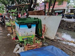 Dengar Aspirasi Warga, Pemkot Tangerang Sediakan 6 Tong Sampah di Pasar Sipon