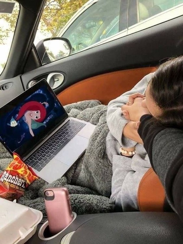 Pinterest.com/julidiflorio Ide kencan ini akan membuat pasangan semakin akrab dan menciptakan atmosfer romantis.