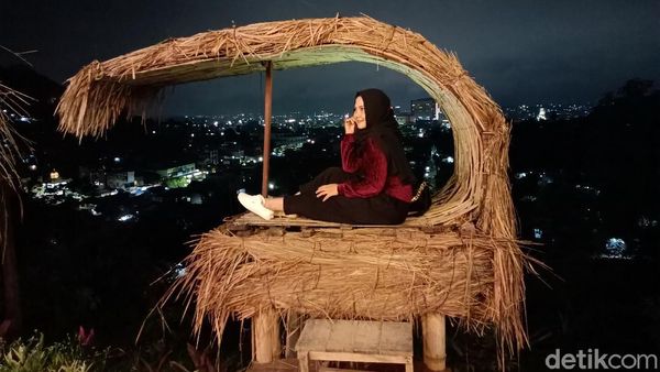 Potret Puncak Dabo, Spot Instagramable Kece di Samarinda