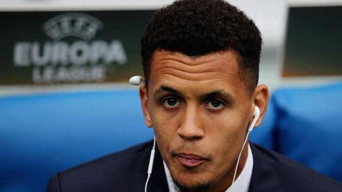 ROME, ITALY - OCTOBER 01: Ravel Morrison of SS Lazio looks on before the UEFA Europa League group G match between SS Lazio and AS Saint-Etienne at Olimpico Stadium on October 1, 2015 in Rome, Italy.  (Photo by Paolo Bruno/Getty Images)