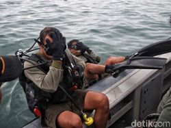 Serpihan Badan dan Ban Pesawat Sriwijaya Air SJ182 Ditemukan