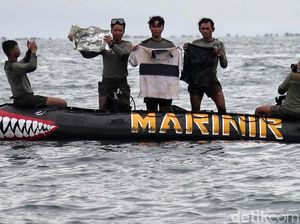 Tim SAR Temukan Baju Milik Korban Sriwijaya Air SJ182
