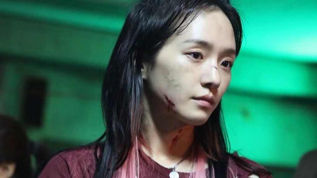 10 Potret Park Gyu Young, Si Cewek Badass di Sweet Home 10 Potret Park Gyu Young, Si Cewek Badass di Sweet Home