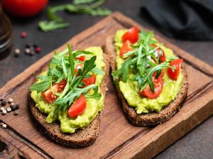 5 Camilan Sehat untuk Diet yang Baik Dikonsumsi Sebelum Tidur