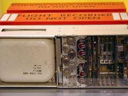 Kenapa Data Black Box Pesawat Tidak Disimpan di Cloud?