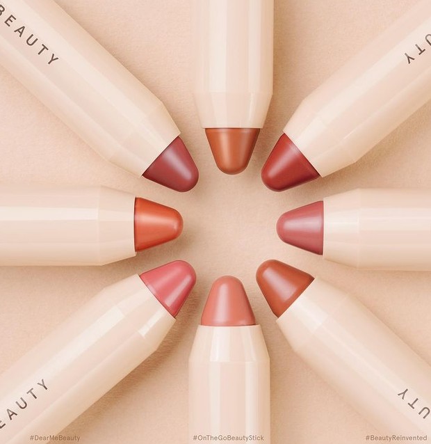 Dear Me Beauty Multistick Crayon/Foto : instagram.com/dearmebeauty Dear Me Beauty Multistick Crayon