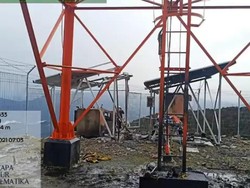 2 BTS di Puncak Papua Diduga Dibakar KKB
