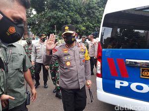 Kapolda Metro-Pangdam Jaya Cek Kampung Tangguh di Kebayoran Baru Kapolda Metro-Pangdam Jaya Cek Kampung Tangguh di Kebayoran Baru