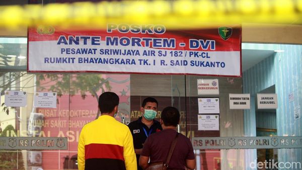 Tim DVI Terima 53 Sampel DNA Keluarga Korban Sriwijaya Air