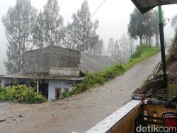 Tosari Pasuruan Hujan Lebat, Wisatawan dan Warga Diminta Waspada Longsor