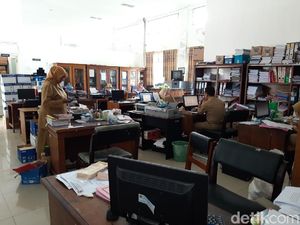 Luhut Minta PNS Work From Bali biar Ekonomi Pulih, Manjur Nggak Tuh?