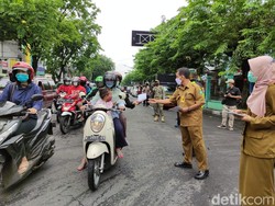 PPKM Hari Pertama Sidoarjo, Petugas Operasi Yustisi di 3 Lokasi