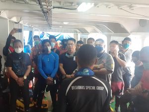 Dari KN SAR Wisnu, 50 Penyelam Cari Korban-Puing Sriwijaya Air SJ182 Dari KN SAR Wisnu, 50 Penyelam Cari Korban-Puing Sriwijaya Air SJ182