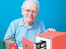 Penemu Black Box Terilhami Kehilangan Ayah karena Kecelakaan Pesawat