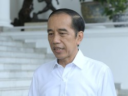 Momen Dokter Kepresidenan Gemetar Saat Menyuntik Jokowi