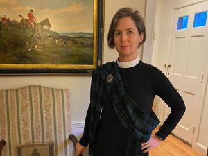 Viral Wanita Pakai 1 Baju yang Sama Selama 100 Hari, Begini Jadinya