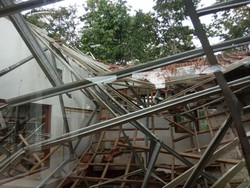 2 SD Ambruk, Disdik Ciamis: Kondisi Bangunan Sudah Lama