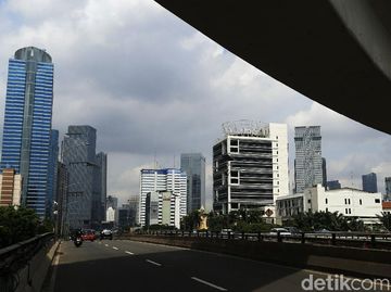Suasana Jakarta di Hari Pertama PPKM