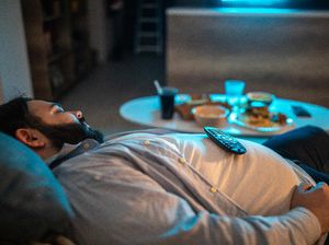 Ini 5 Bahaya Gegoleran Setelah Makan