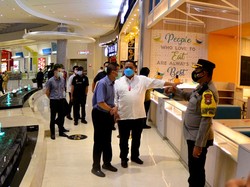 PPKM di Surabaya, Ini Beda Aturan Pusat-Daerah & Sanksi Pelanggaran