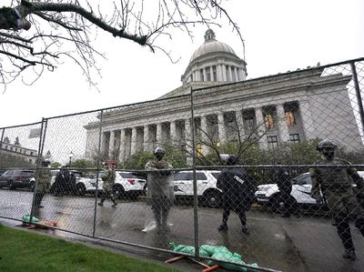 Capitol Hill Dipagari Jelang Pelantikan Biden