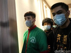 7 Poin Pembelaan Askara eks Suami Nindy yang Dituntut 1 Tahun Penjara 7 Poin Pembelaan Askara eks Suami Nindy yang Dituntut 1 Tahun Penjara