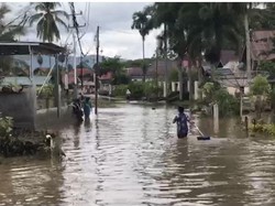Hujan Deras-Sungai Meluap, 3 Daerah di Sumbar Terendam Banjir