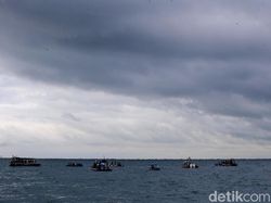 Video Damkar Cari Korban Sriwijaya Air Viral, Disebut Ada Suara Tolong