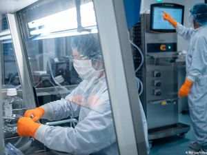 BioNTech Tahun Ini Akan Produksi 2 Miliar Dosis Vaksin COVID-19