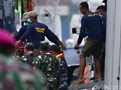 Black Box Sriwijaya Air Tiba di JICT